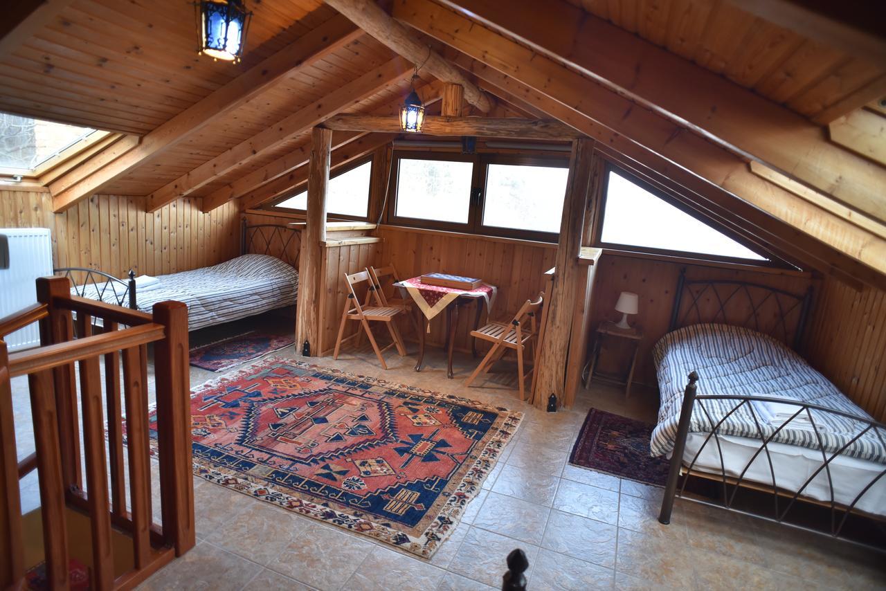 Santa Marina Guesthouse Káto Loutrákion Eksteriør bilde