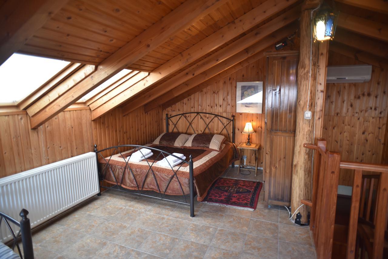 Santa Marina Guesthouse Káto Loutrákion Eksteriør bilde