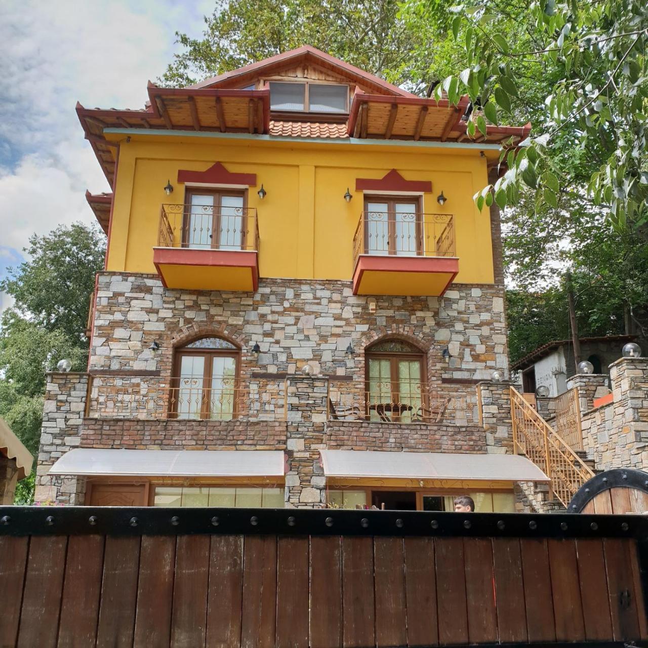 Santa Marina Guesthouse Káto Loutrákion Eksteriør bilde