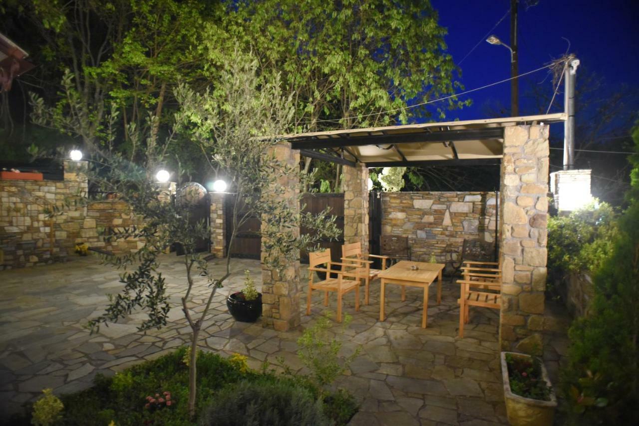 Santa Marina Guesthouse Káto Loutrákion Eksteriør bilde