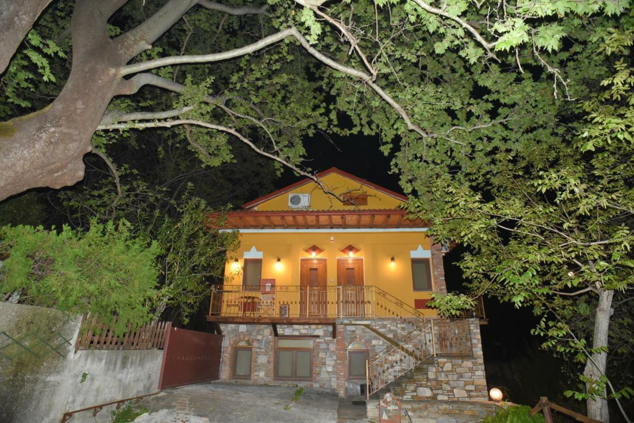 Santa Marina Guesthouse Káto Loutrákion Eksteriør bilde