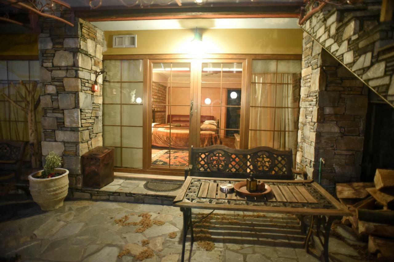 Santa Marina Guesthouse Káto Loutrákion Eksteriør bilde