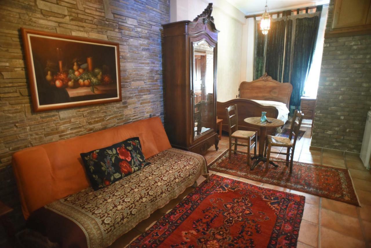Santa Marina Guesthouse Káto Loutrákion Eksteriør bilde