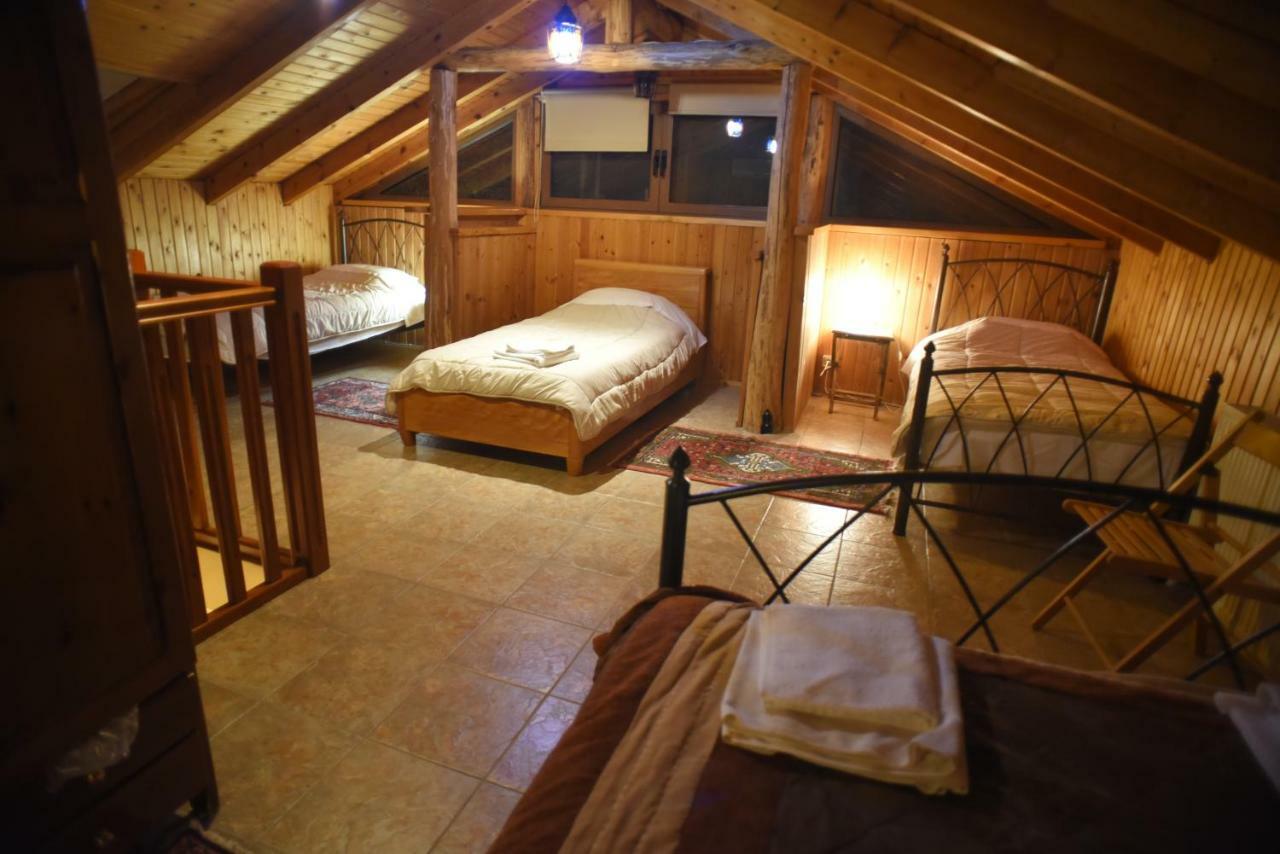 Santa Marina Guesthouse Káto Loutrákion Eksteriør bilde