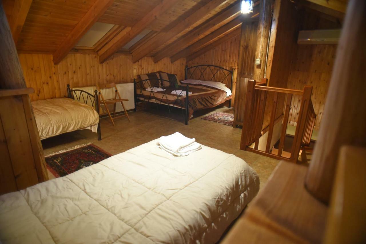 Santa Marina Guesthouse Káto Loutrákion Eksteriør bilde