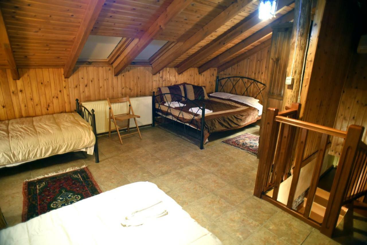 Santa Marina Guesthouse Káto Loutrákion Eksteriør bilde