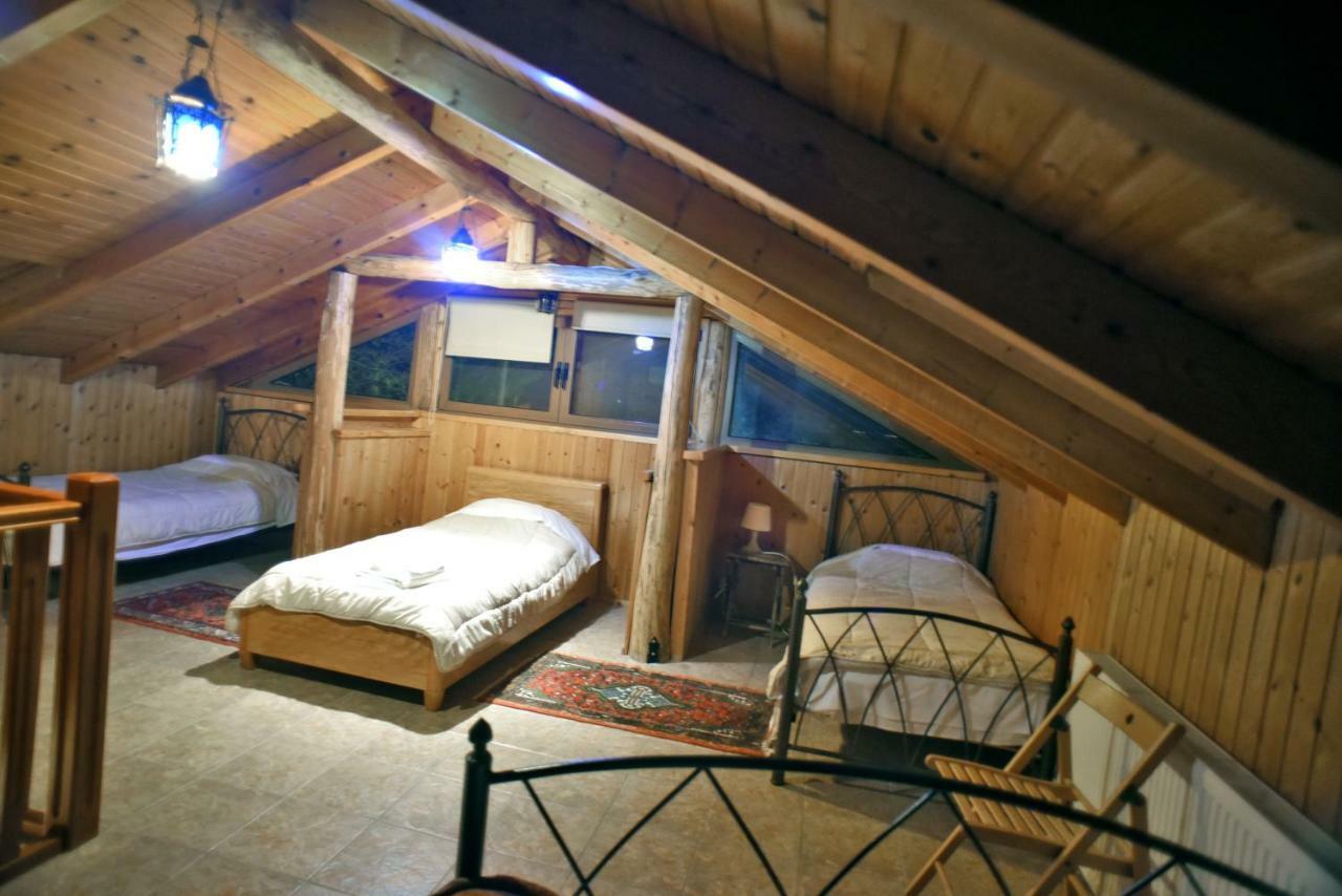 Santa Marina Guesthouse Káto Loutrákion Eksteriør bilde